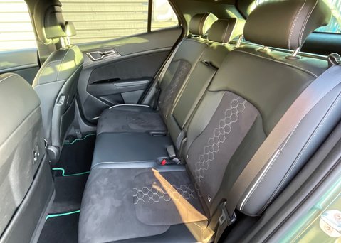 Kia Sportage 1.6 T-GDi GT-Line PHEV 19