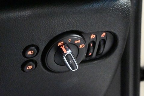 Mini Hatch 1.5 Cooper Sport Auto 5dr 26