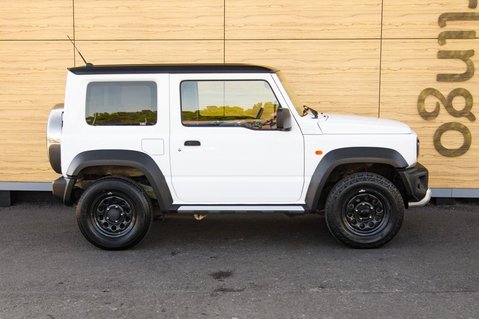 Suzuki Jimny SZ4 12