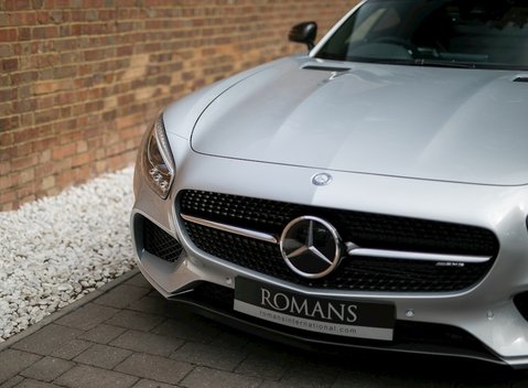 Mercedes-Benz Amg GT GT S 19