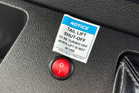 Mercedes-Benz Sprinter 315 Cdi Progressive Dropside with Tail Lift & Safety Rails 29