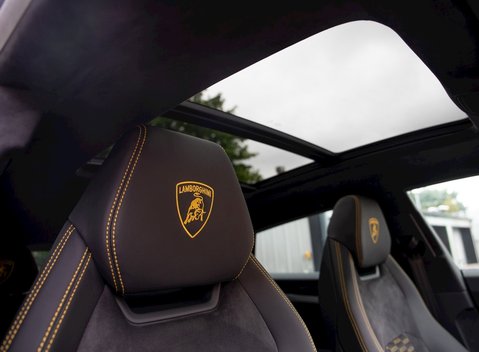 Lamborghini Urus 15