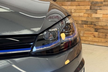 Volkswagen Golf 35.8kWh e-Golf Hatchback 5dr Electric Auto (136 ps) 29