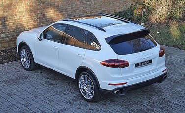 Porsche Cayenne Turbo 8