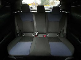 Toyota C-HR 1.8 C-HR-Dynamic HEV CVT 5dr 67