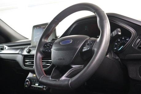 Ford Focus ST-LINE X 11