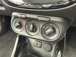 Vauxhall Adam 1.2i ENERGISED Hatchback 3dr Petrol Manual Euro 6 (70 ps) 41
