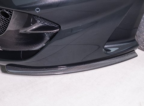 Ferrari 812 Superfast 30