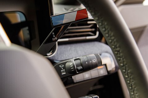 Renault 5 TECHNO E-TECH 15