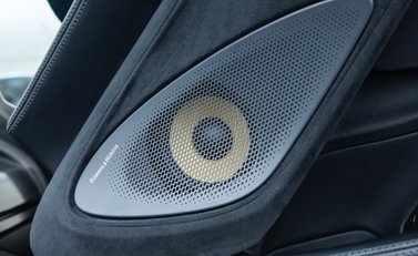 McLaren 570 GT MSO Black Collection 31