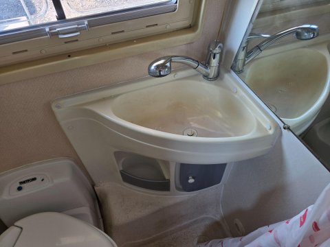 Trigano Tribute Motor Home 32