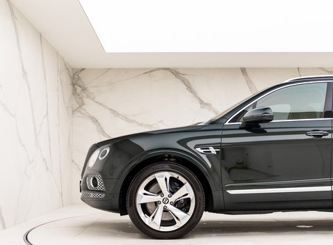 Bentley Bentayga W12 Mulliner 25