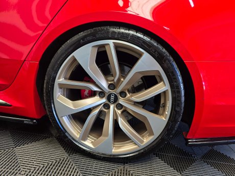 Audi RS4 2.9 TFSI V6 Estate 5dr Petrol Tiptronic quattro Euro 6 (s/s) (450 ps) 31