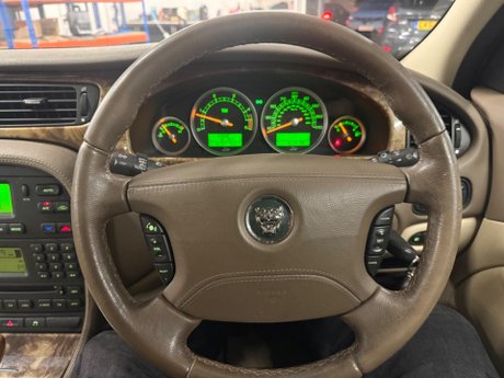 Jaguar S-Type 2.7D V6 4dr 21