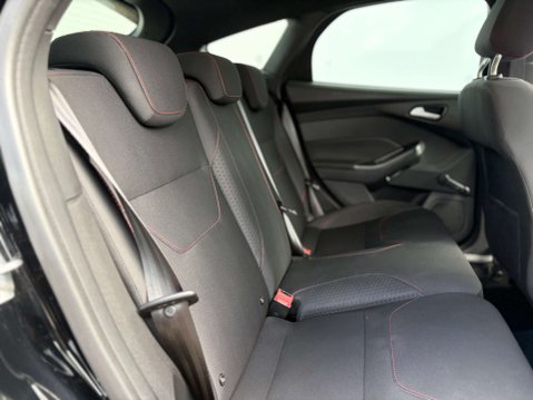 Ford Focus 1.0 Focus ST-Line 5dr 19