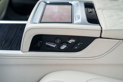 BMW 7 Series M760LI XDRIVE 34