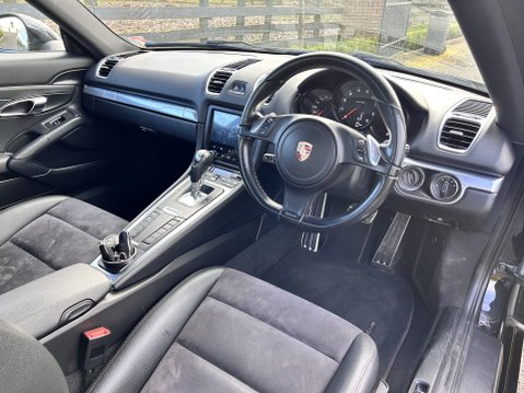 Porsche Cayman 24V PDK 16