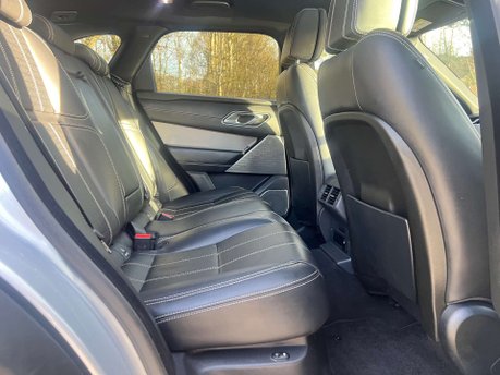 Land Rover Range Rover Velar 3.0 Range Rover Velar R-Dynamic HSE D300 Auto 4WD 5dr 37