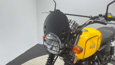 Ajs Tempest Scrambler 125 2019 ONLY 2K GREAT CONDITION CAFE 125CC LEARNER BIKE NEW MOT 27