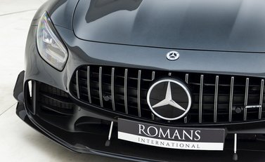 Mercedes-Benz AMG GT R GT R Pro 21