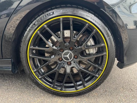 Mercedes-Benz A Class 2.0 A45 AMG Yellow Night Edition SpdS DCT 4MATIC Euro 6 (s/s) 5dr 50