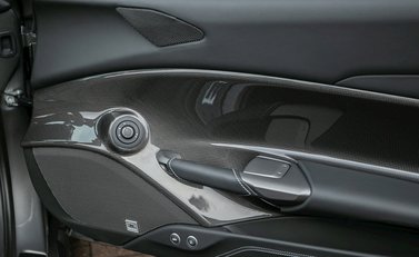 Ferrari 488 Spider 22