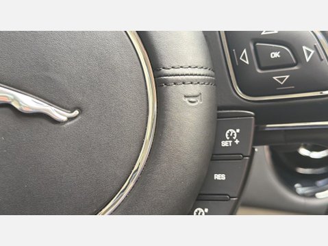Jaguar XJ 3.0d V6 Portfolio Auto Euro 6 (s/s) 4dr 20