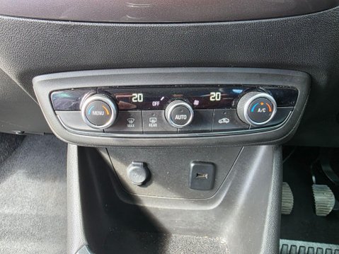 Vauxhall Crossland X 1.2 Elite Euro 6 5dr 33
