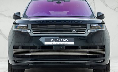 Land Rover Range Rover P530 SV 4