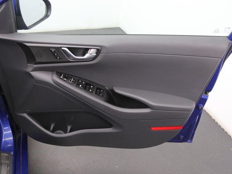 Hyundai IONIQ 1.6 h-GDi Premium SE DCT Euro 6 (s/s) 5dr 19