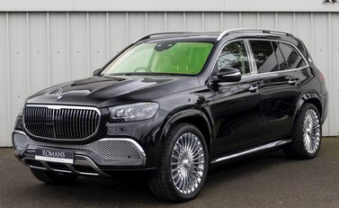 Mercedes-Benz GLS 600 First Class 8