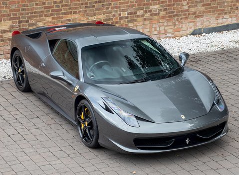 Ferrari 458 Italia 8