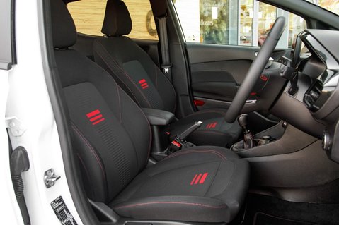 Ford Fiesta ST-LINE 30