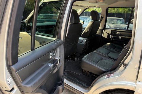 Land Rover Discovery SDV6 SE TECH - ULEZ COMPLIANT -FULL LR SERVICE HISTORY - 9 SERVICES -TOWBAR 28