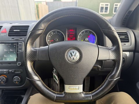 Volkswagen Golf 2.0 Golf GTi Pirelli 5dr 22