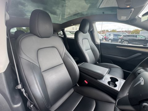 Tesla Model Y (Dual Motor) Long Range SUV 5dr Electric Auto 4WDE (384 bhp) 11