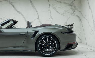 Porsche 911 Turbo S Cabriolet (992) 43