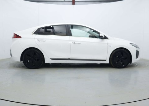 Hyundai IONIQ 1.6 h-GDi GPF Premium SE Hatchback 5dr Petrol Hybrid DCT Euro 6 (s/s) (141 13