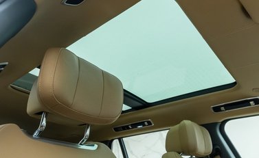 Land Rover Range Rover D350 AUTOBIOGRAPHY LWB 16