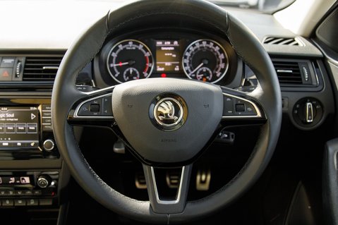Skoda Rapid SPACEBACK SE SPORT TSI 14