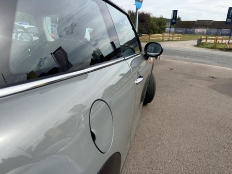 Mini Hatch 1.5 Cooper Euro 6 (s/s) 3dr 37