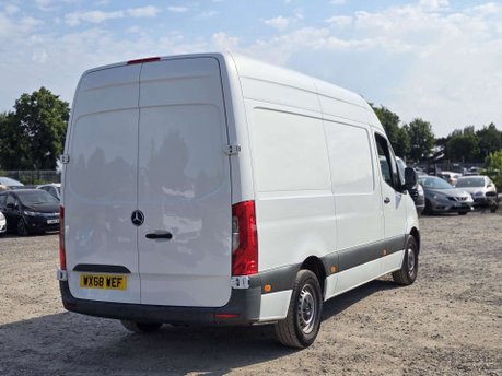 Mercedes-Benz Sprinter 2.1 314 CDI Panel Van 5dr Diesel Manual RWD L2 H2 Euro 6 (143 ps) 8