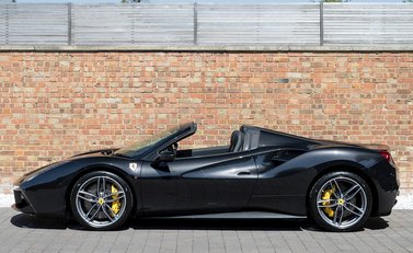 Ferrari 488 Spider 2