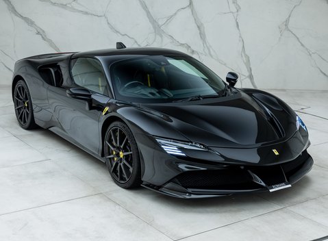 Ferrari SF90 Stradale 8