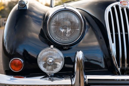 Jaguar XK 140 Drop-Head Coupe 16