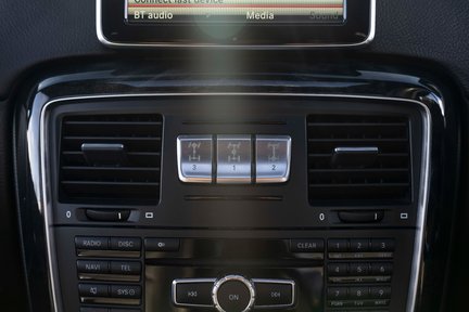 Mercedes-Benz G Series G350 BLUETEC 23