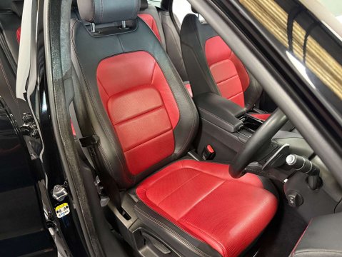 Jaguar F-Pace 2.0 F-Pace R-Sport D Auto 5dr 12