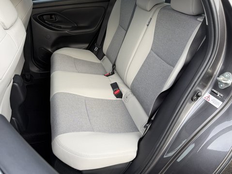 Toyota Yaris 1.5 Hybrid Excel 5dr CVT 35