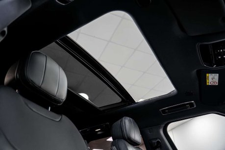 Land Rover Range Rover Sport 3.0 P400 MHEV Dynamic SE SUV 5dr Petrol Auto 4WD Euro 6 33