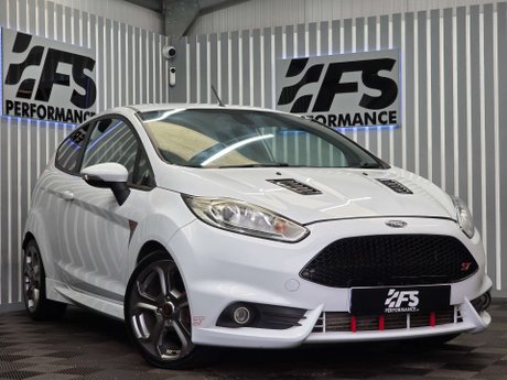 Ford Fiesta 1.6T EcoBoost ST-3 Hatchback 3dr Petrol Manual Euro 6 (182 ps) 38